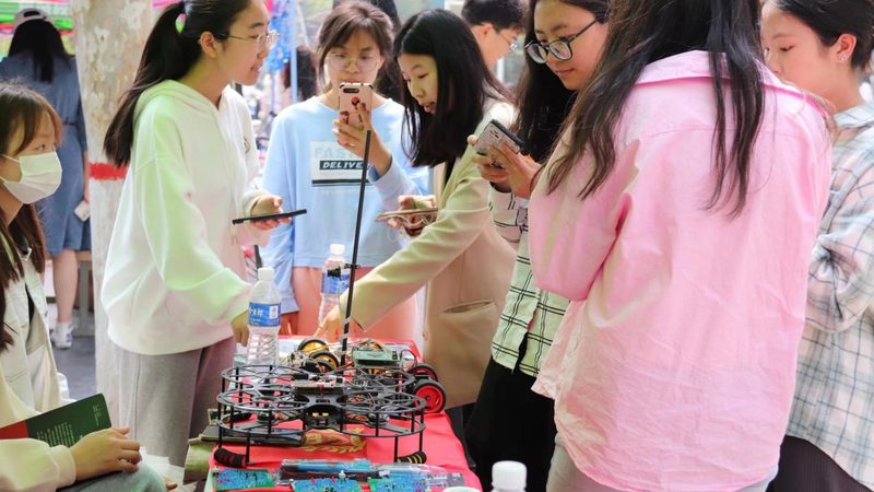 银行数据中台：构建金融数据新生态的关键枢纽